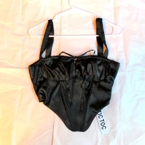 Crop Top Bustier Corset, NWT, Dollskill size M.